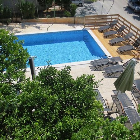 Apartamento Zimmer F2 Pula Exterior foto